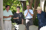 /photos/Mom70th/thumbs/IMG_4975.JPG